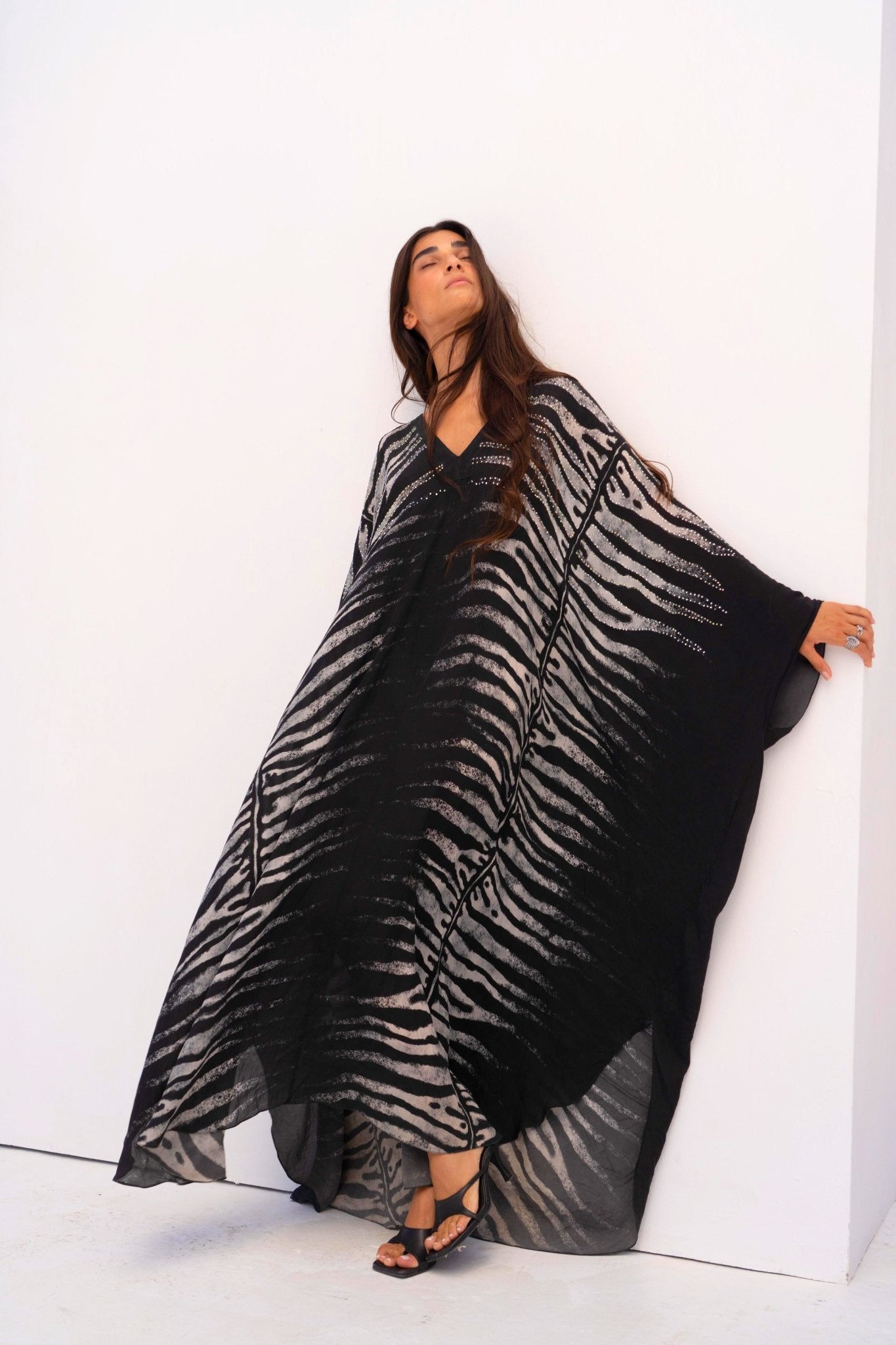AEGEAN NIGHTS V NECK MAXI KAFTAN - Czarina