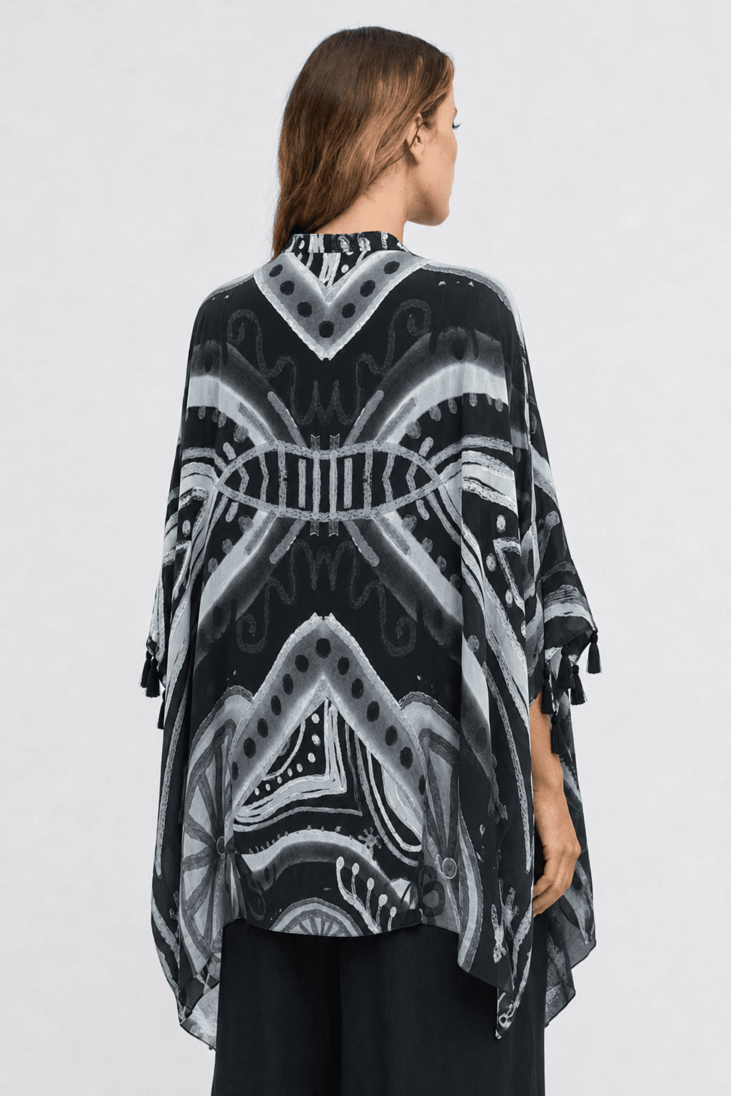 BLACK MANDALA KAFTAN TOP W SLEEVES - Czarina
