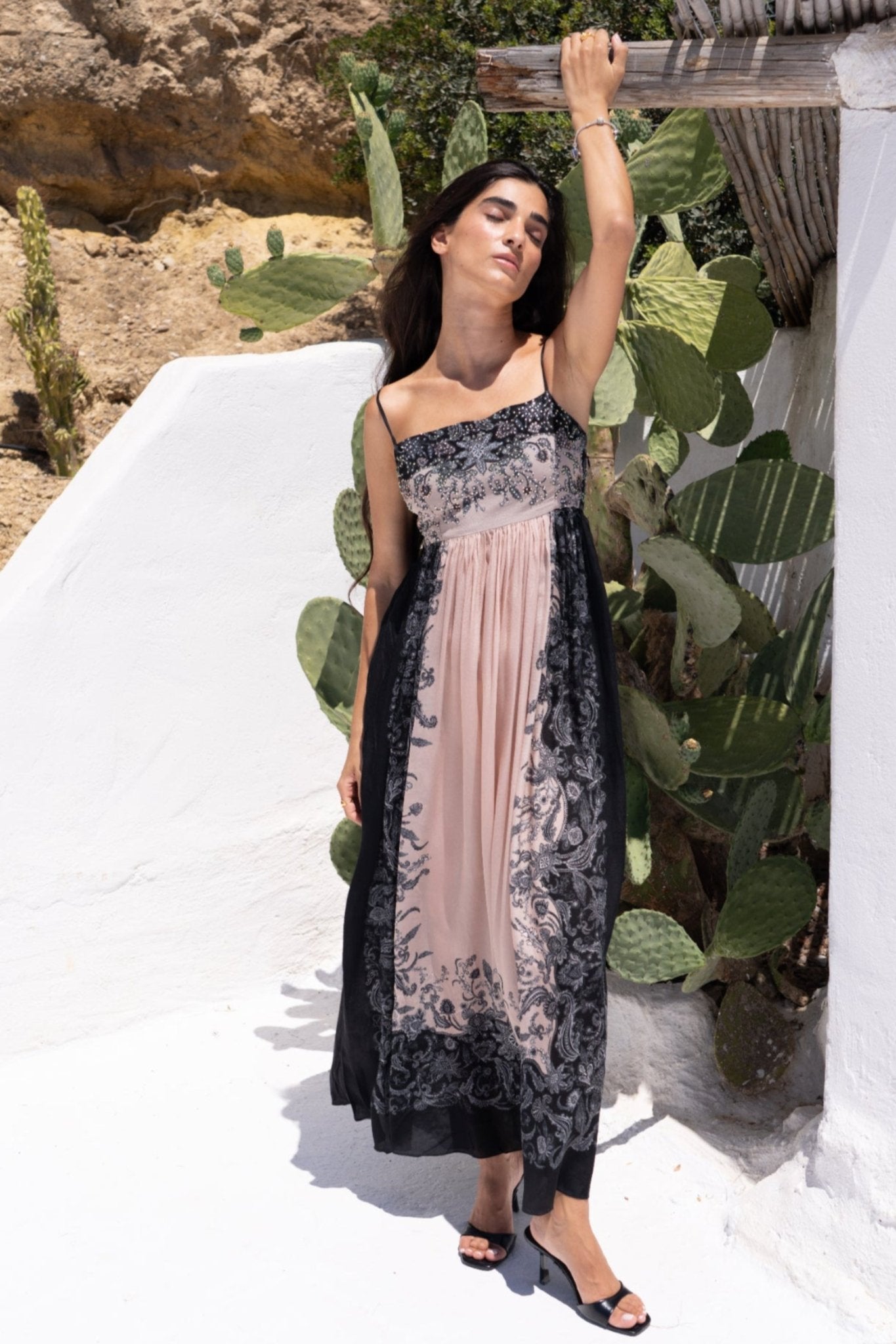 BLACK PAISLEY S - S MIDI DRESS - Czarina