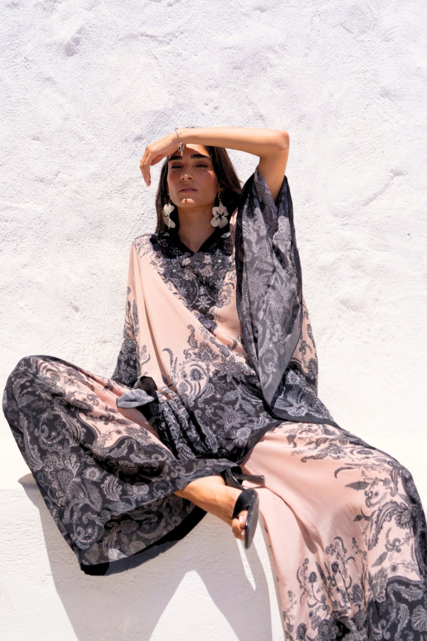 BLACK PAISLEY TROUSERS - Czarina