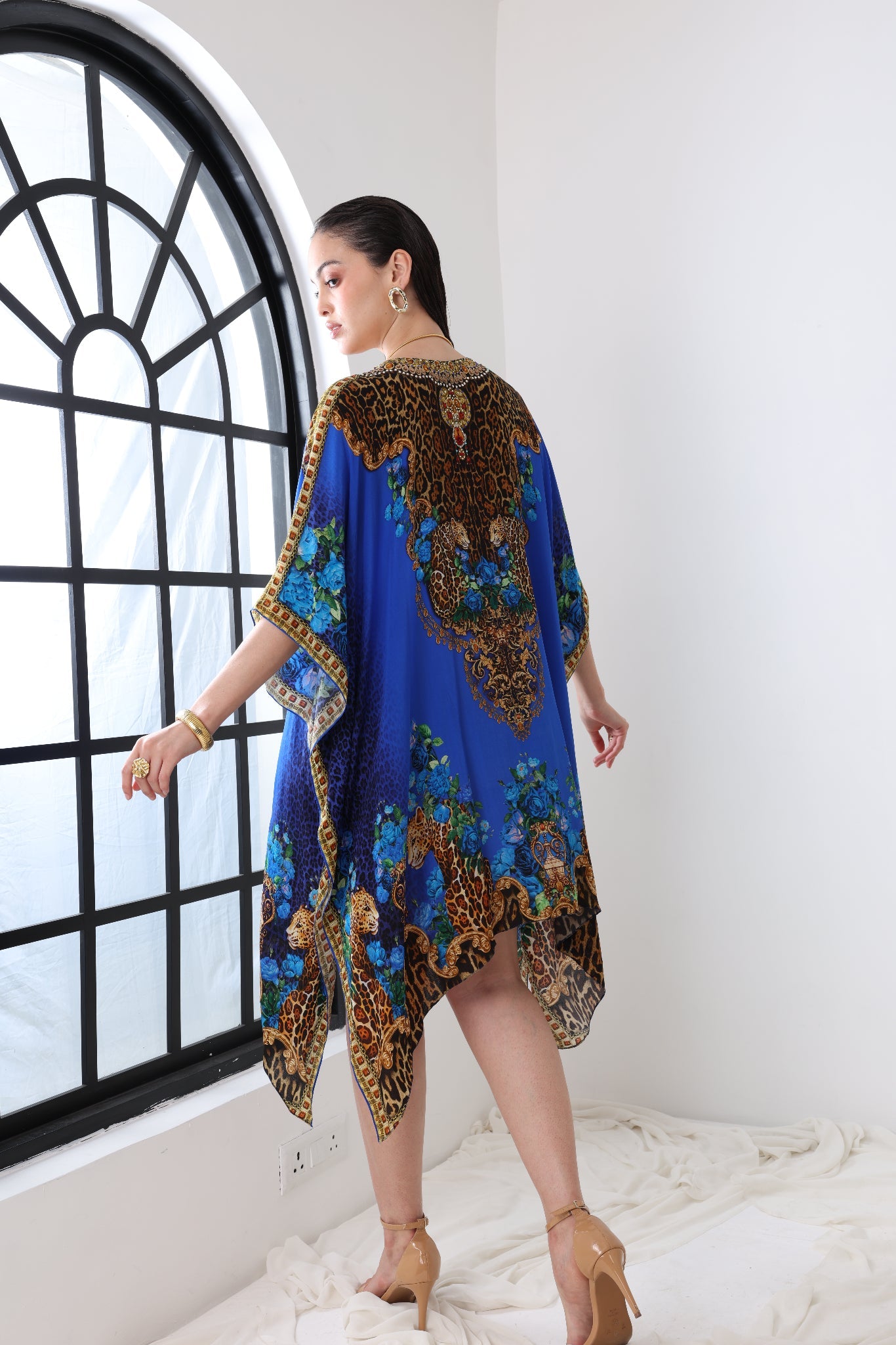 BLUE LEOPARDESS SHORT KAFTAN - Czarina