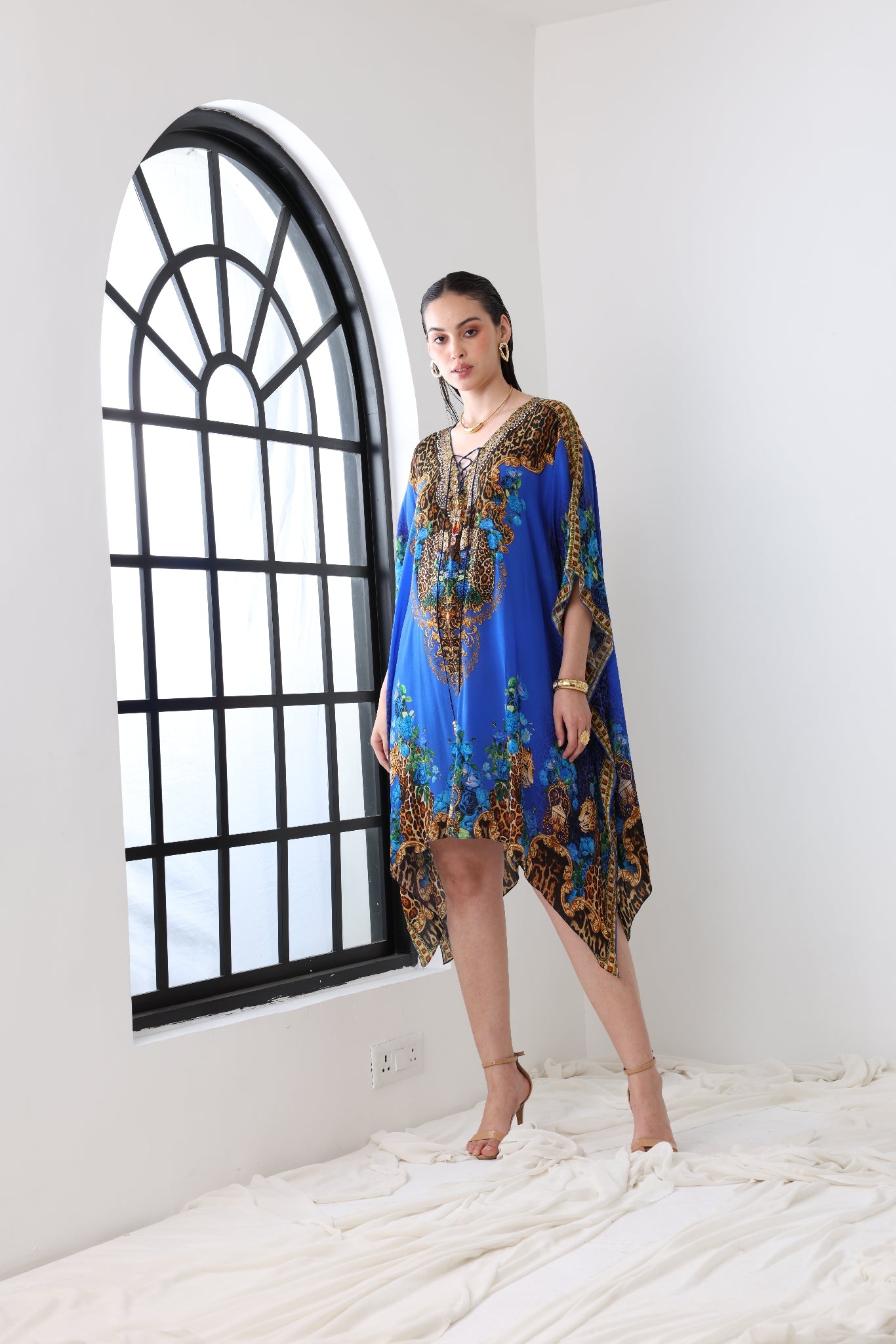 BLUE LEOPARDESS SHORT KAFTAN - Czarina