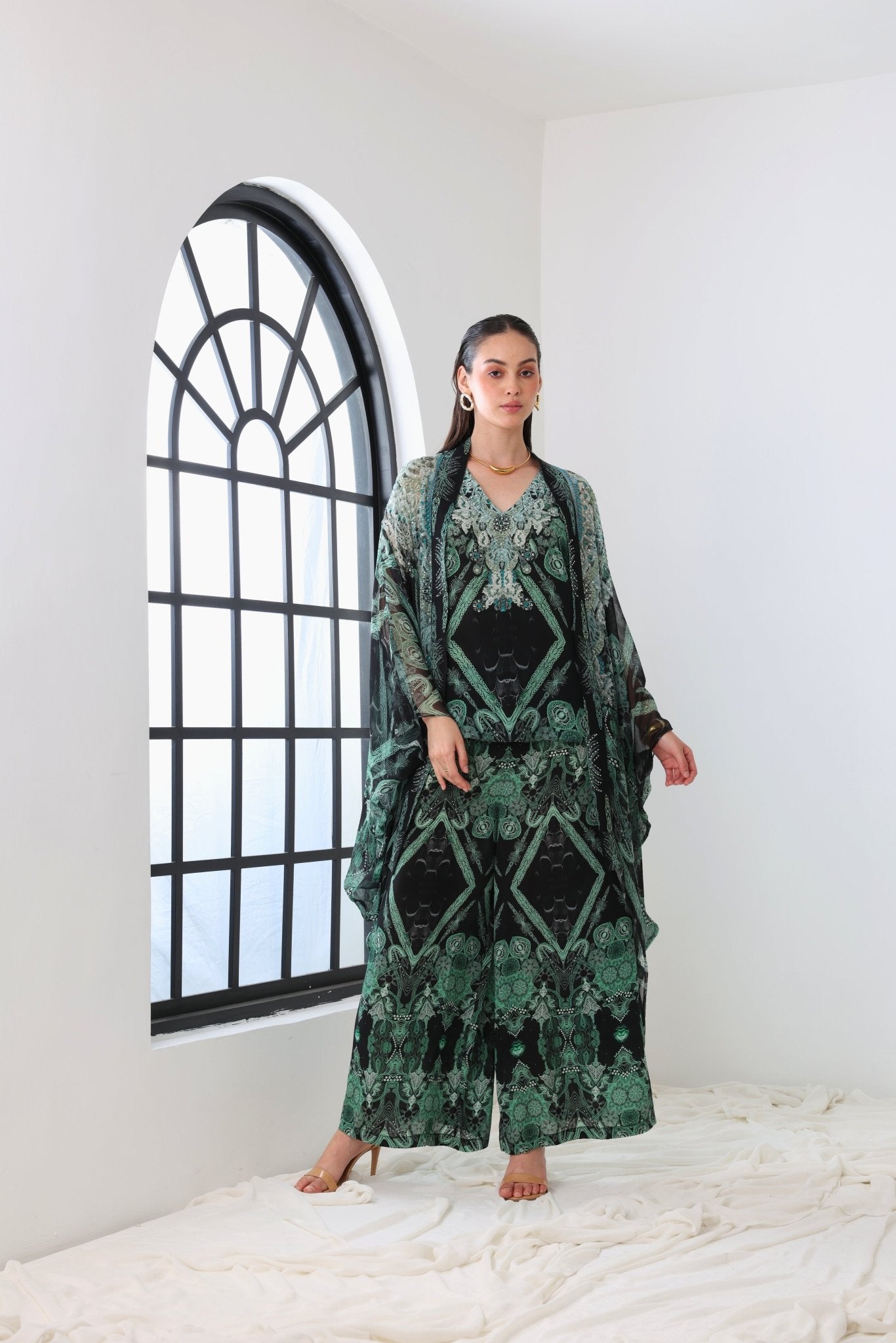 EMERALD OASIS MEDIUM CAPE - Czarina