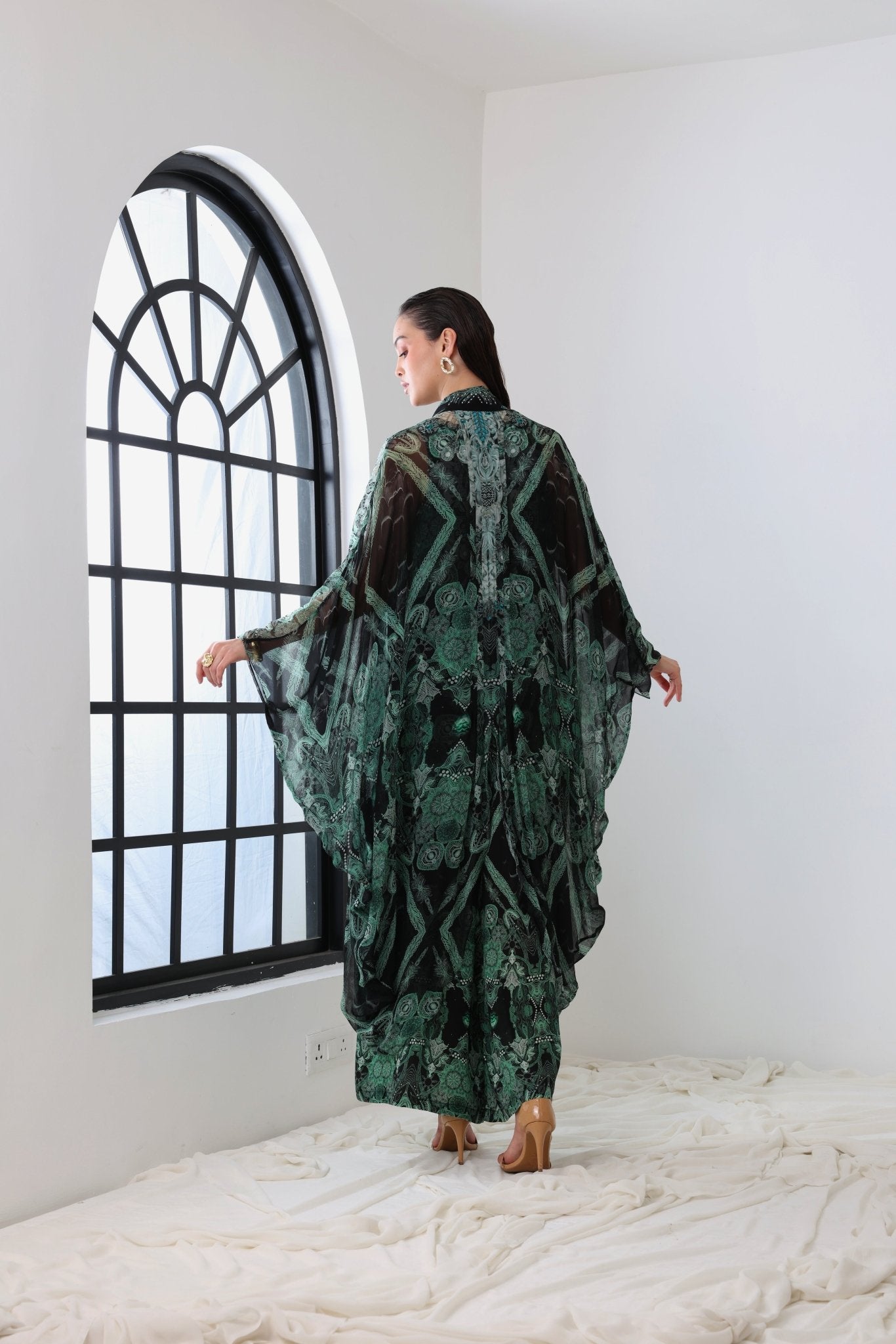 EMERALD OASIS MEDIUM CAPE - Czarina