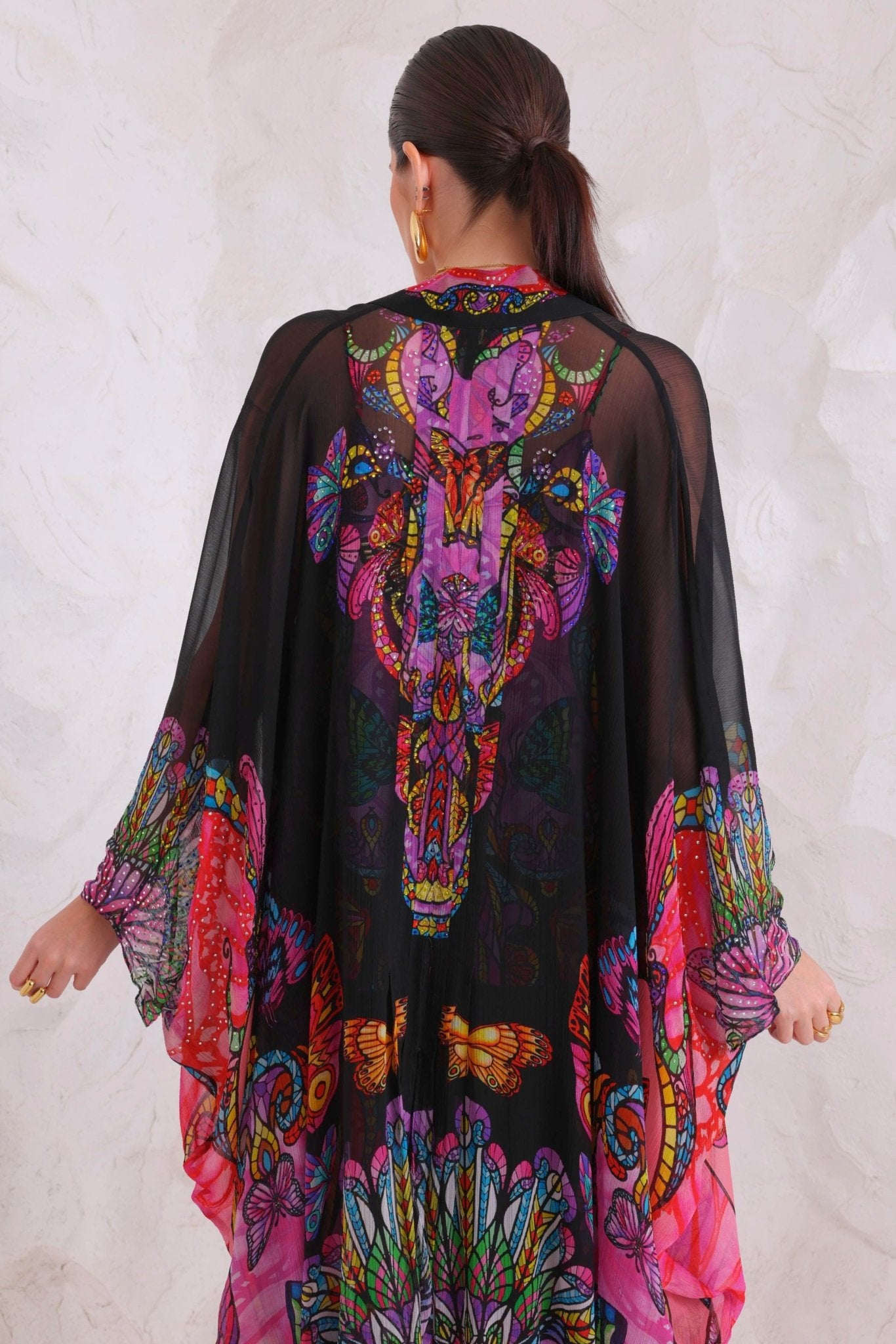 MIDNIGHT WINGS MEDIUM CAPE - Czarina