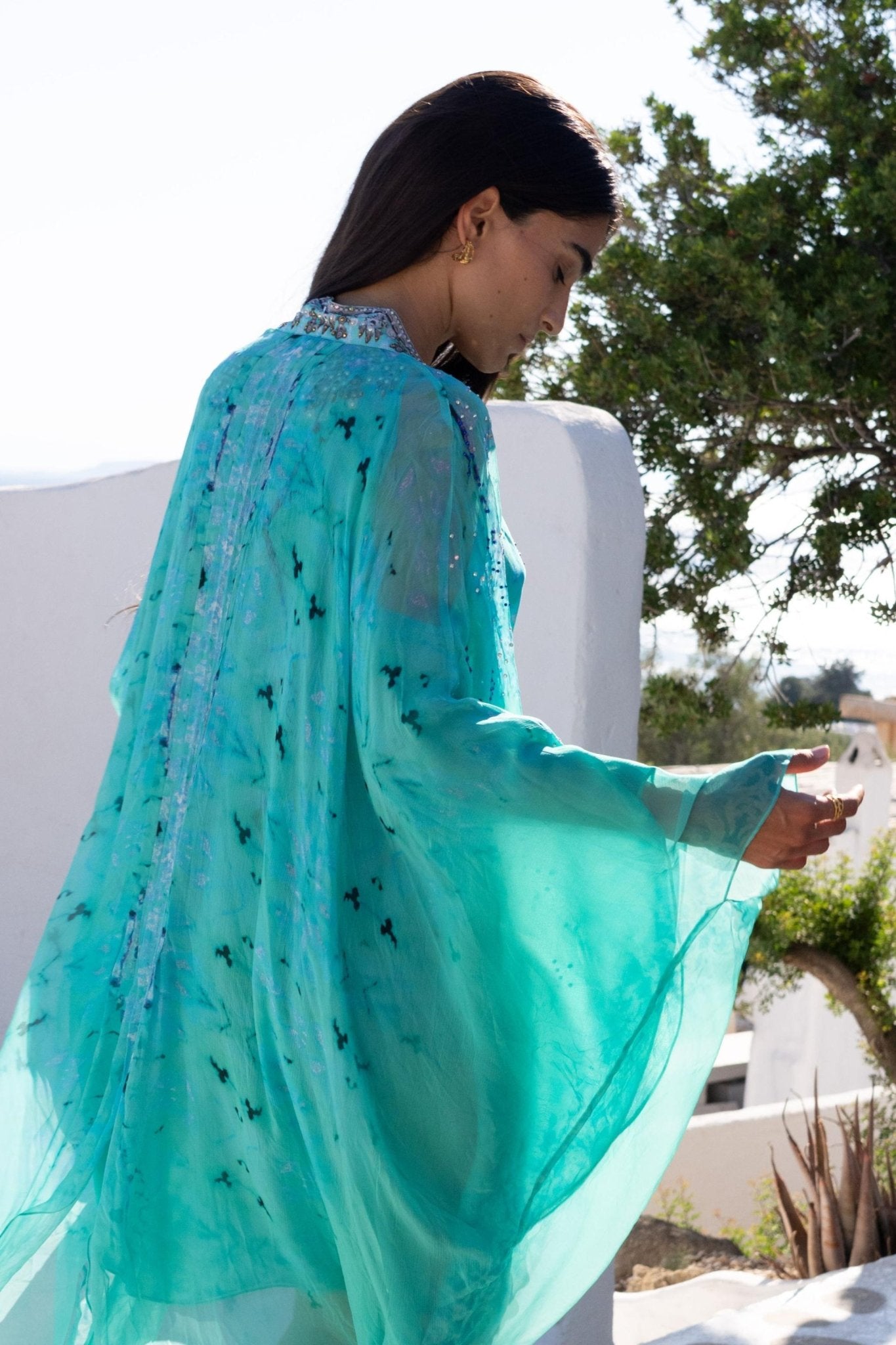 SANTORINI SKIES MEDIUM CAPE - Czarina