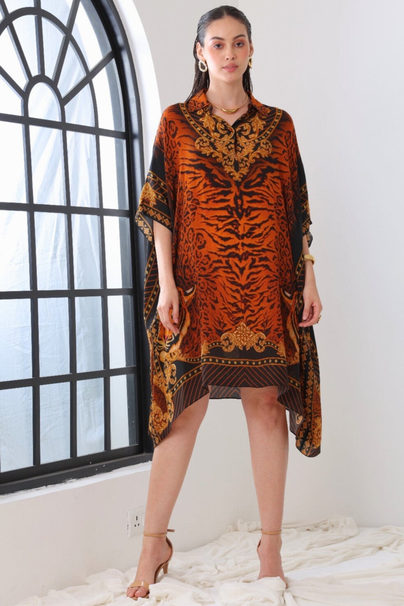 TIGRESS SHORT COLLAR KAFTAN - Czarina