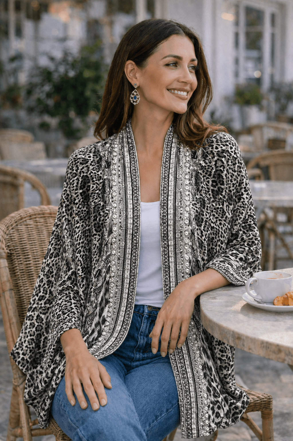 WILD AT HEART SHORT CAPE - Czarina