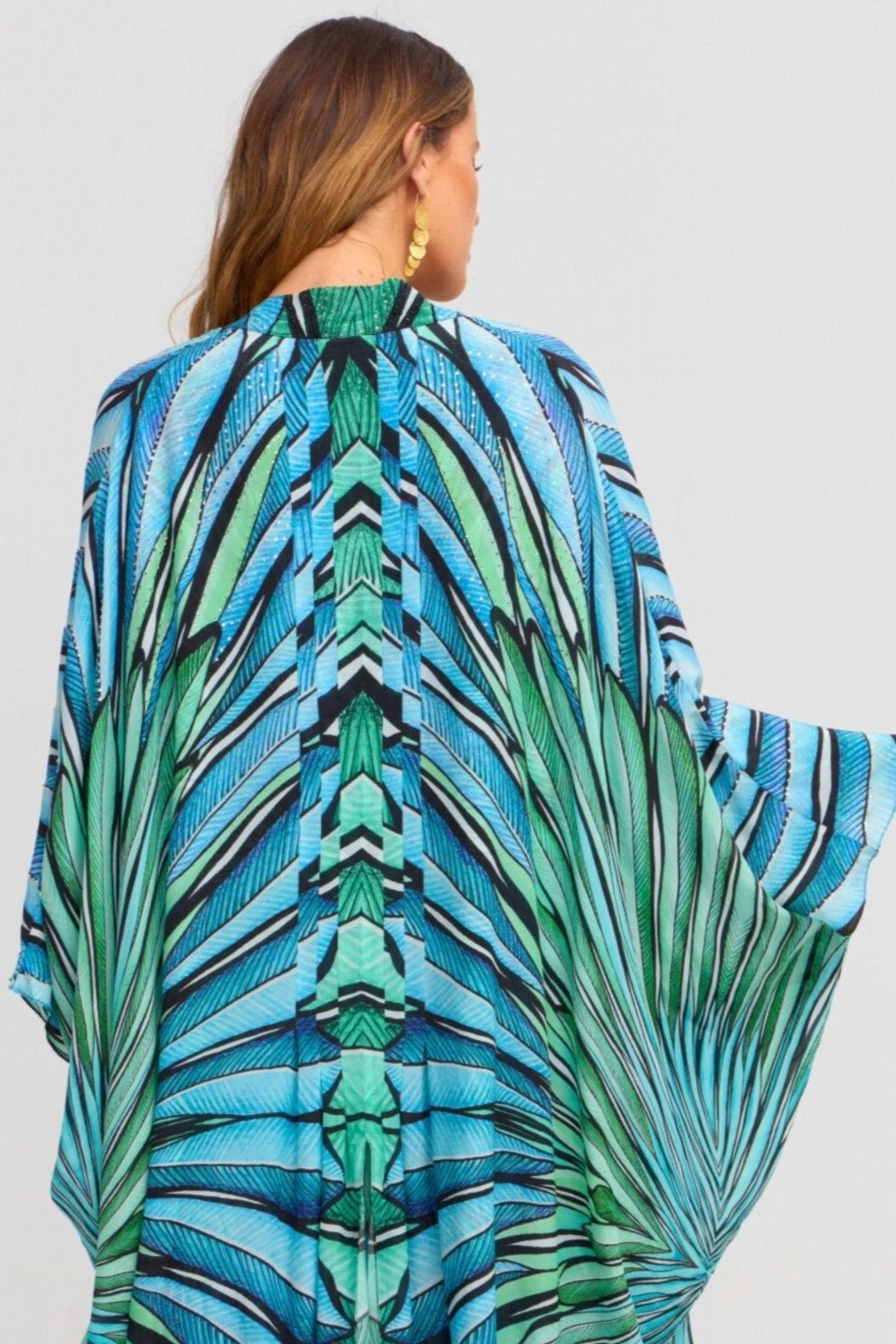 Wings Of The Sea Medium Cape - Czarina
