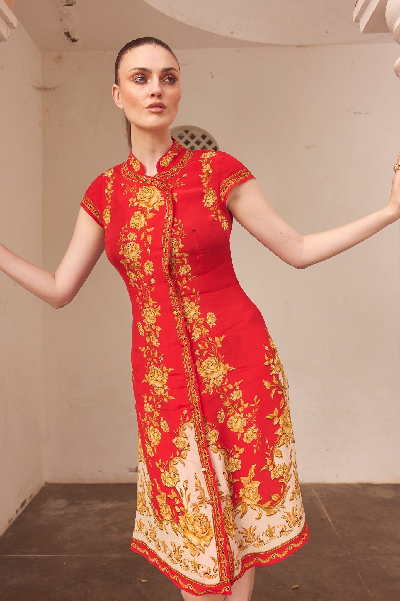 shanghai dress design Chinese dress woman, traditional Shanghai style red dress Stock Photo