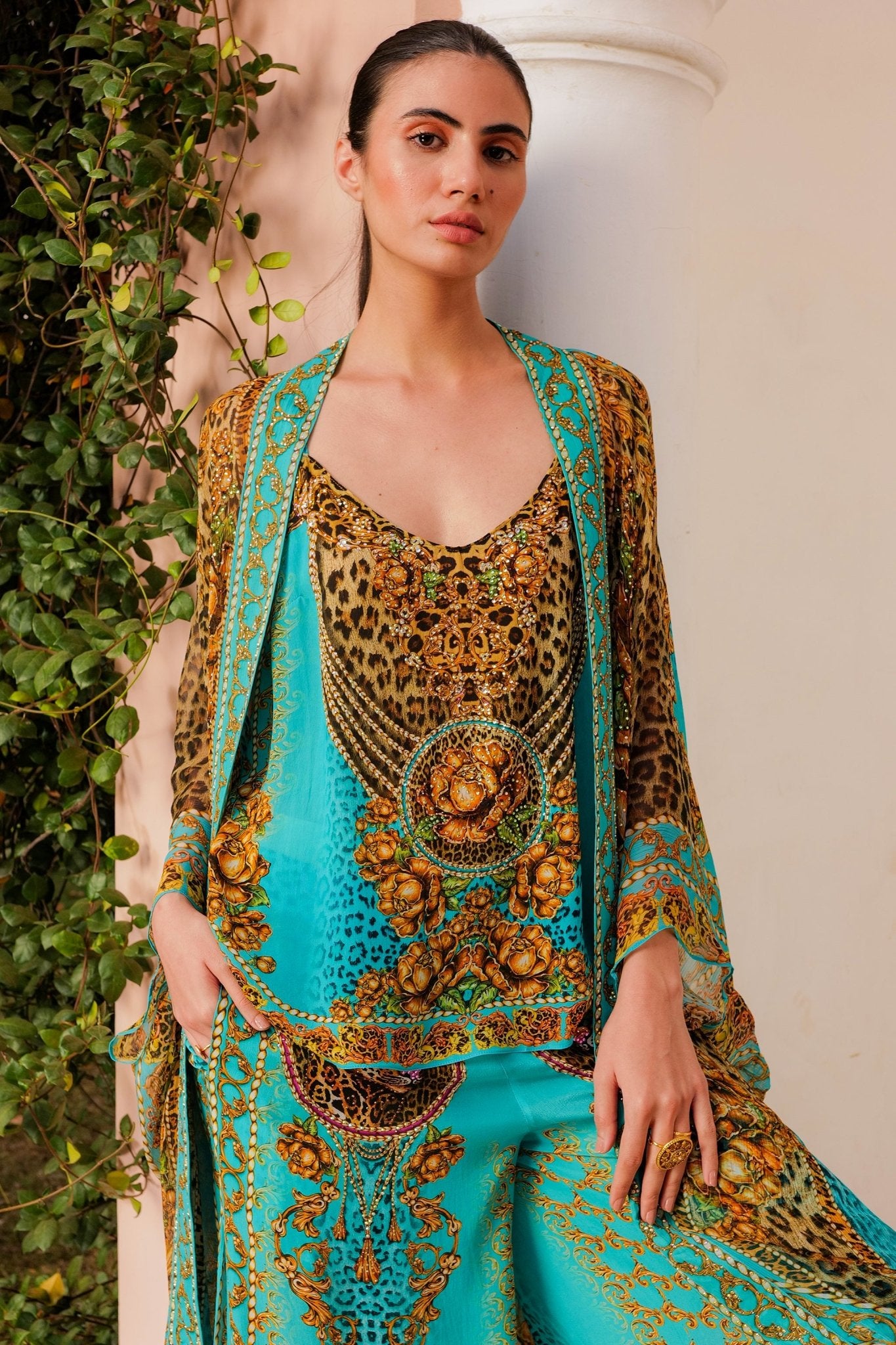 AQUA LEOPARDESS MEDIUM CAPE - Czarina