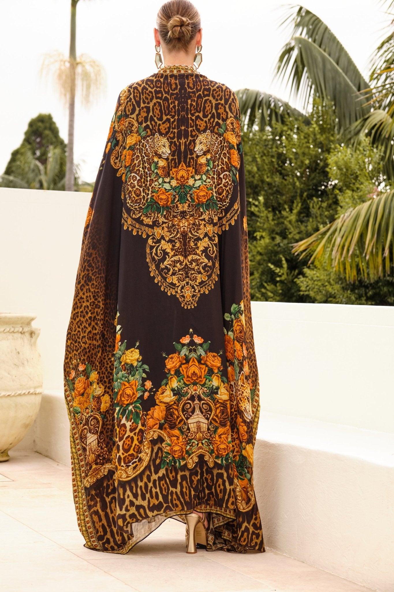 BLACK LEOPARDESS LONG CAPE - Czarina