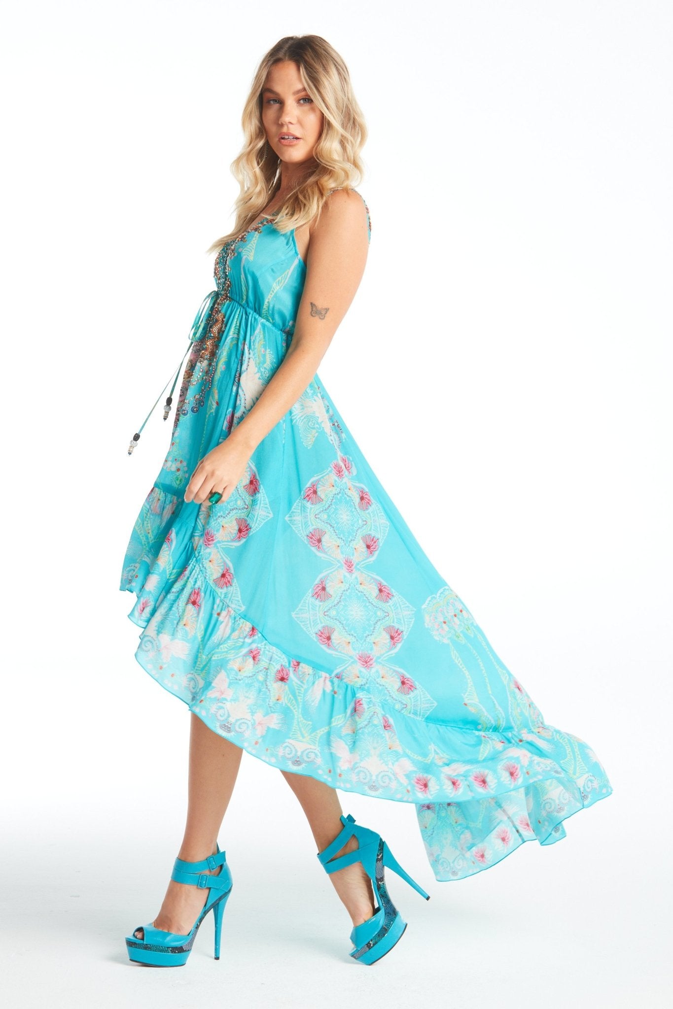 FEEL THE SKY V-NECK HI LOW DRESS - Czarina