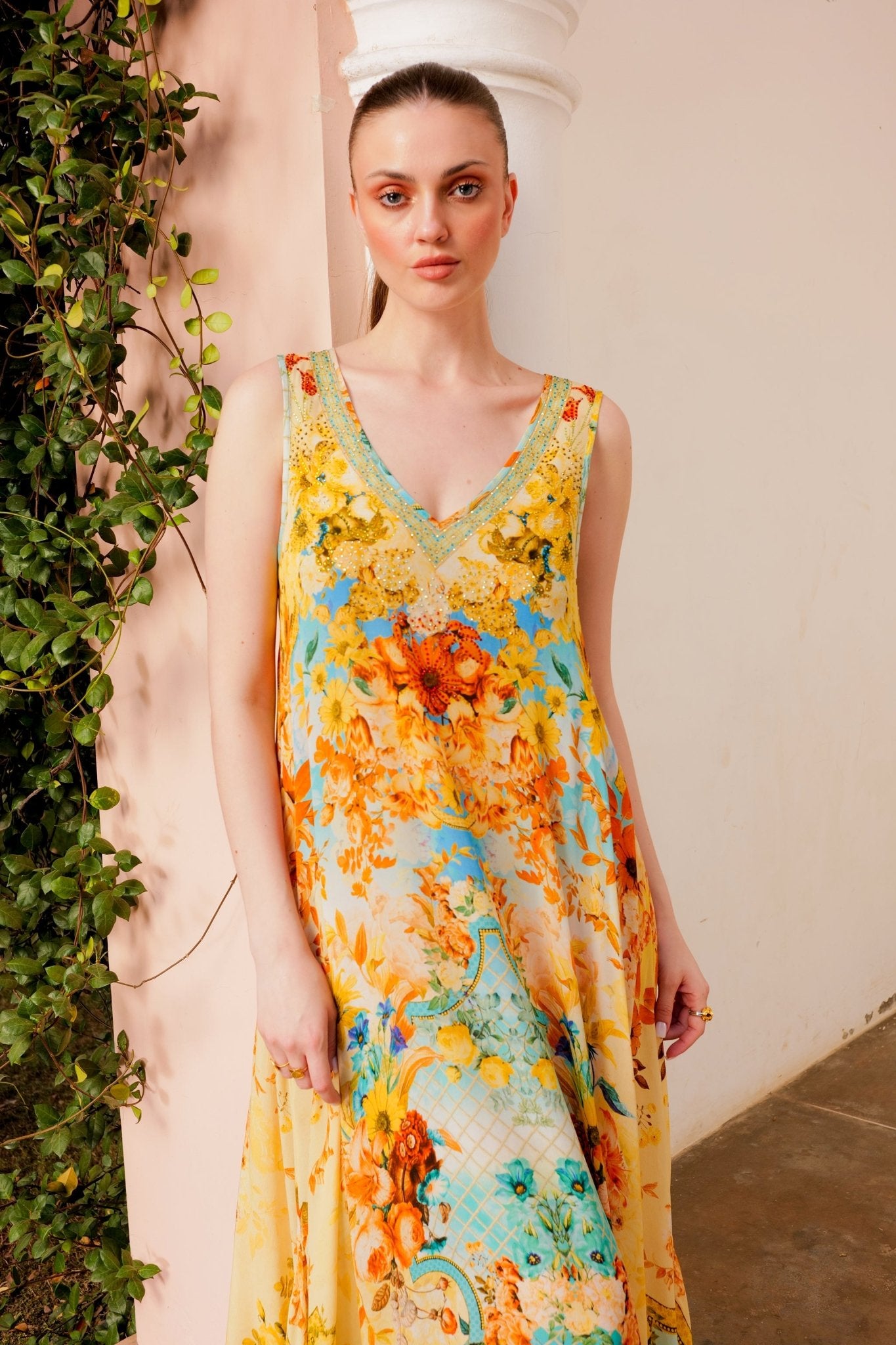 SUMMER GARDEN SLEEVELESS DRESS - Czarina