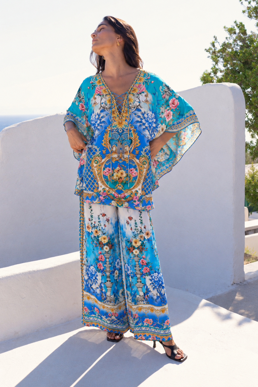 SUMMER SOMEWHERE BUTTERFLY TOP
