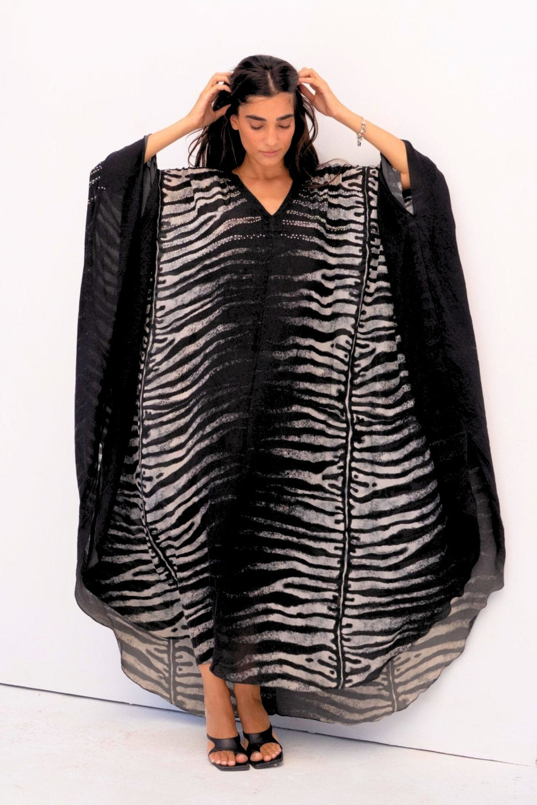 AEGEAN NIGHTS V NECK MAXI KAFTAN - Czarina