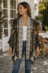 ENCHANTED SHORT CAPE - Czarina