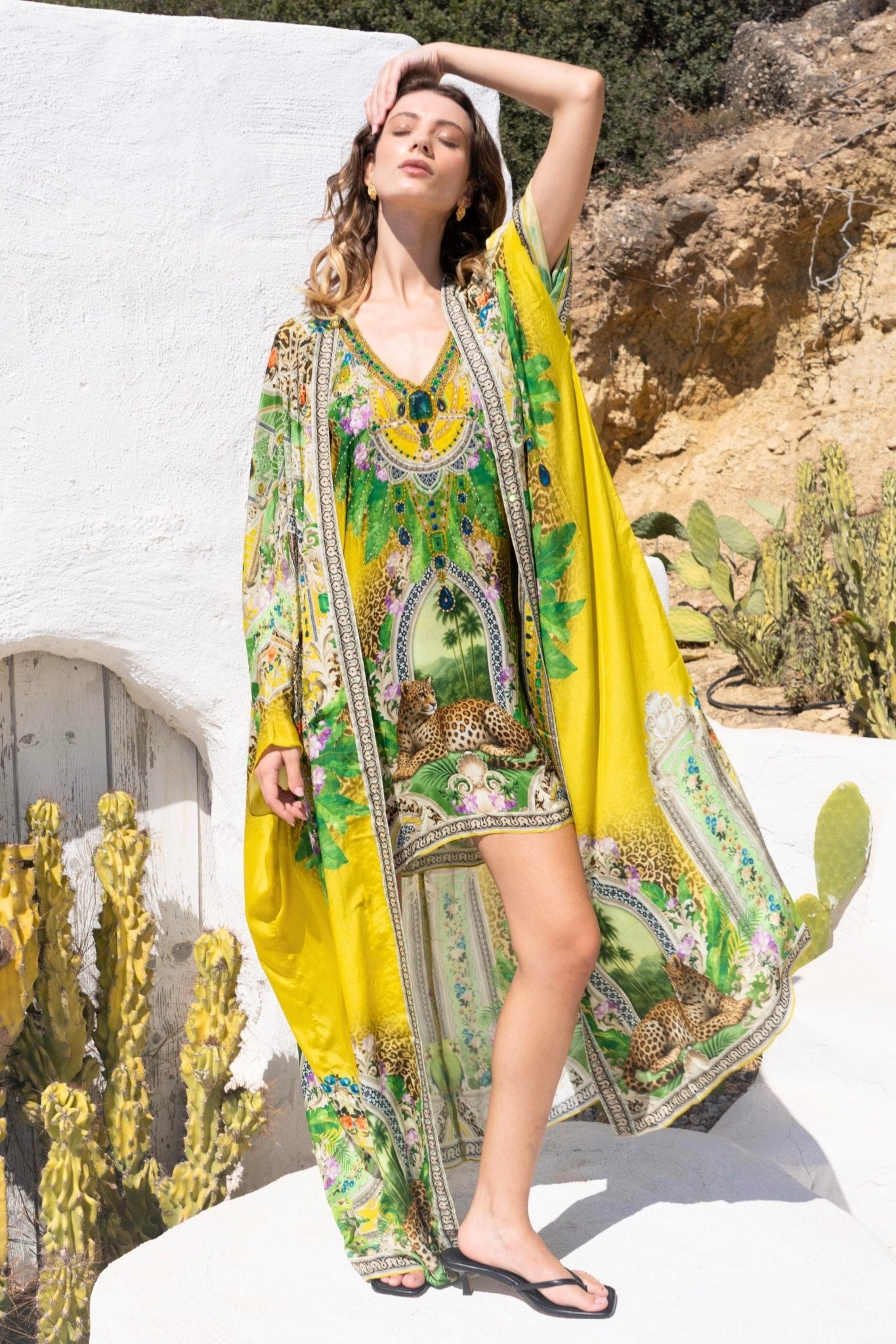 GOLDEN PALMS LONG CAPE - Czarina