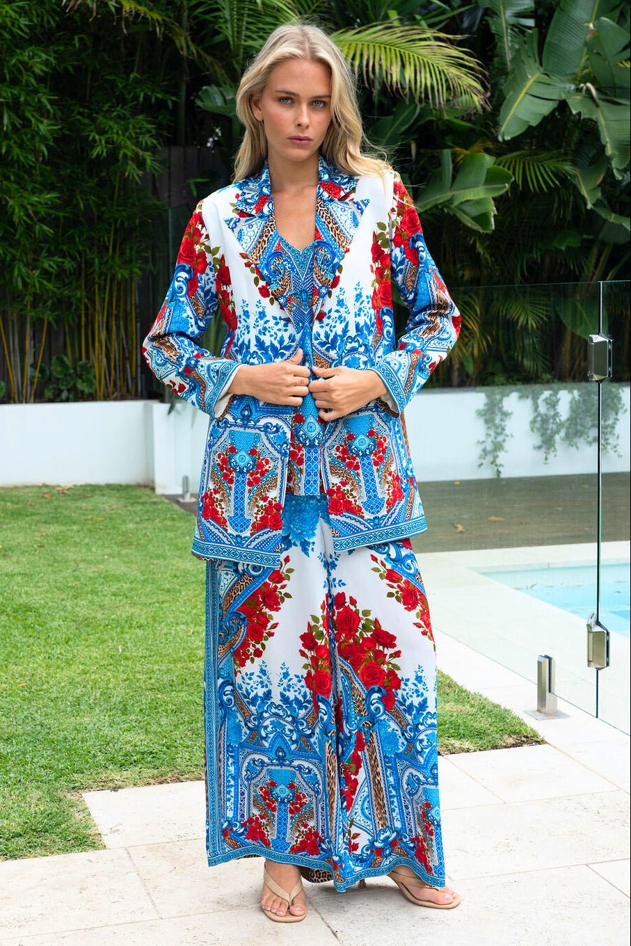 LOST IN AZURE BLAZER - Czarina