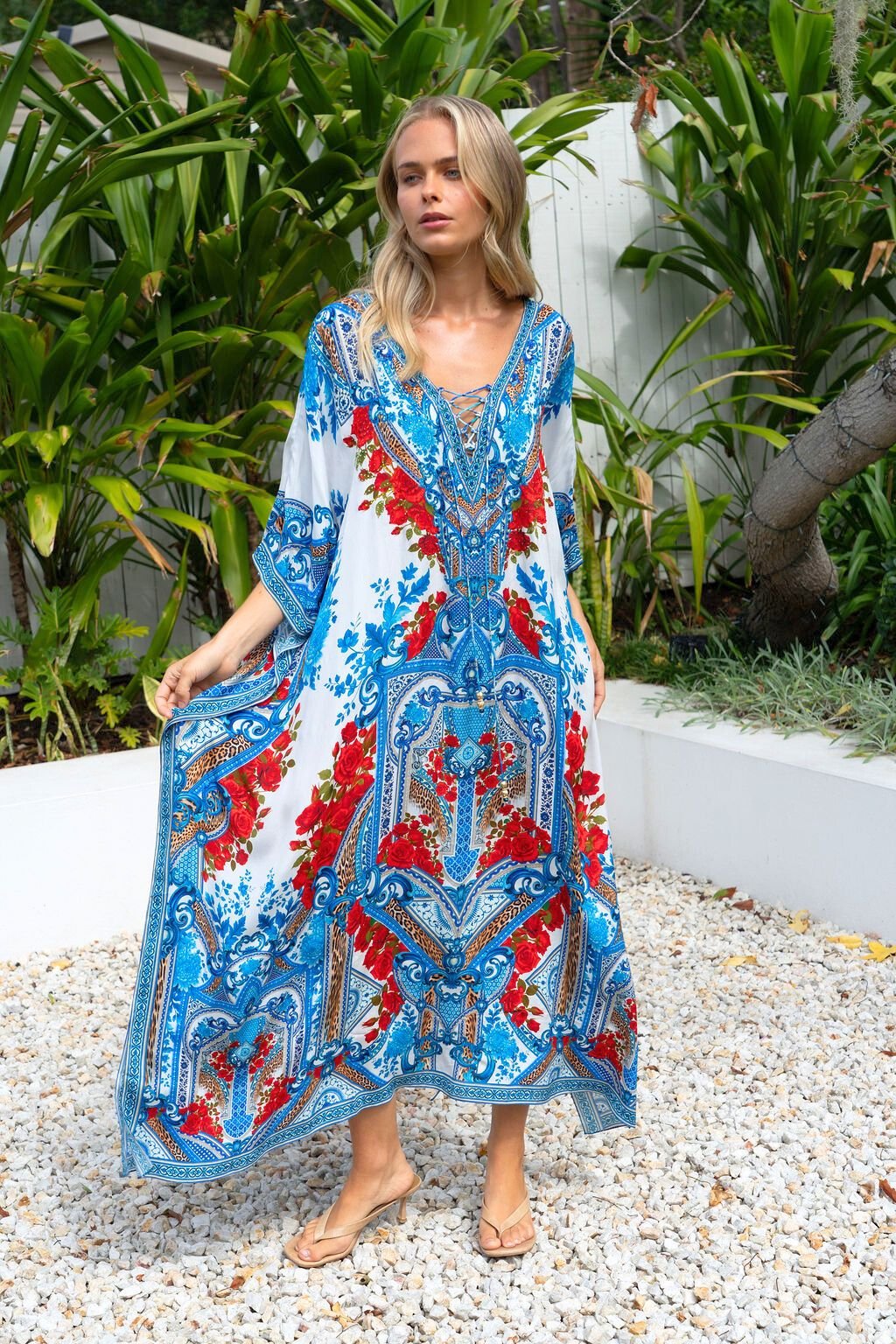 LOST IN AZURE MEDIUM KAFTAN - Czarina