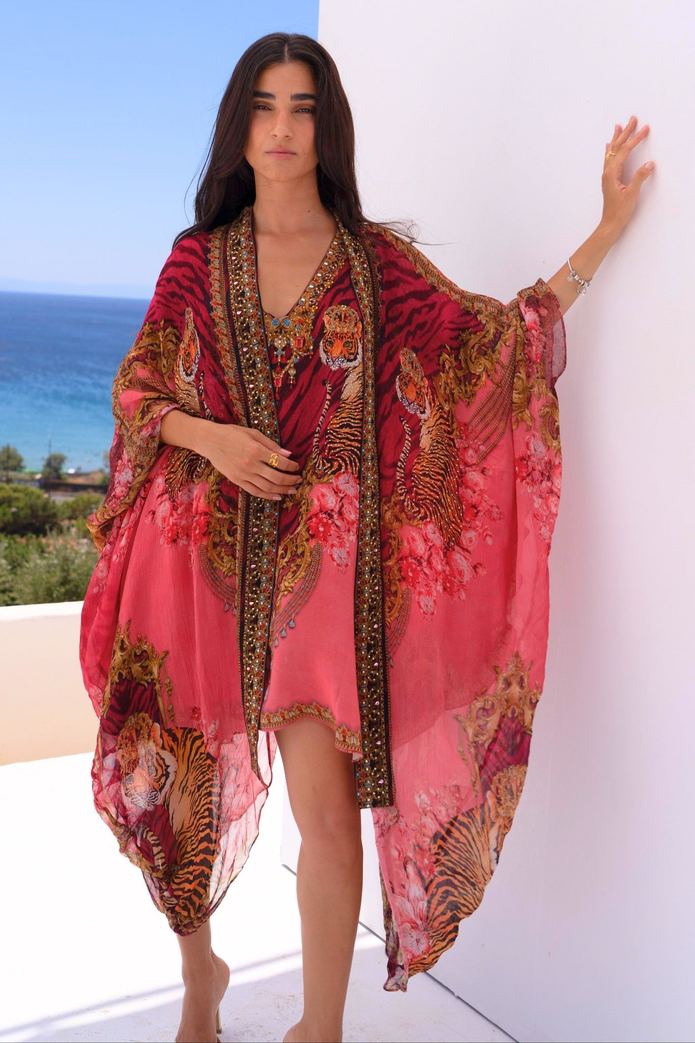 PINK TIGRESS MEDIUM CAPE - Czarina