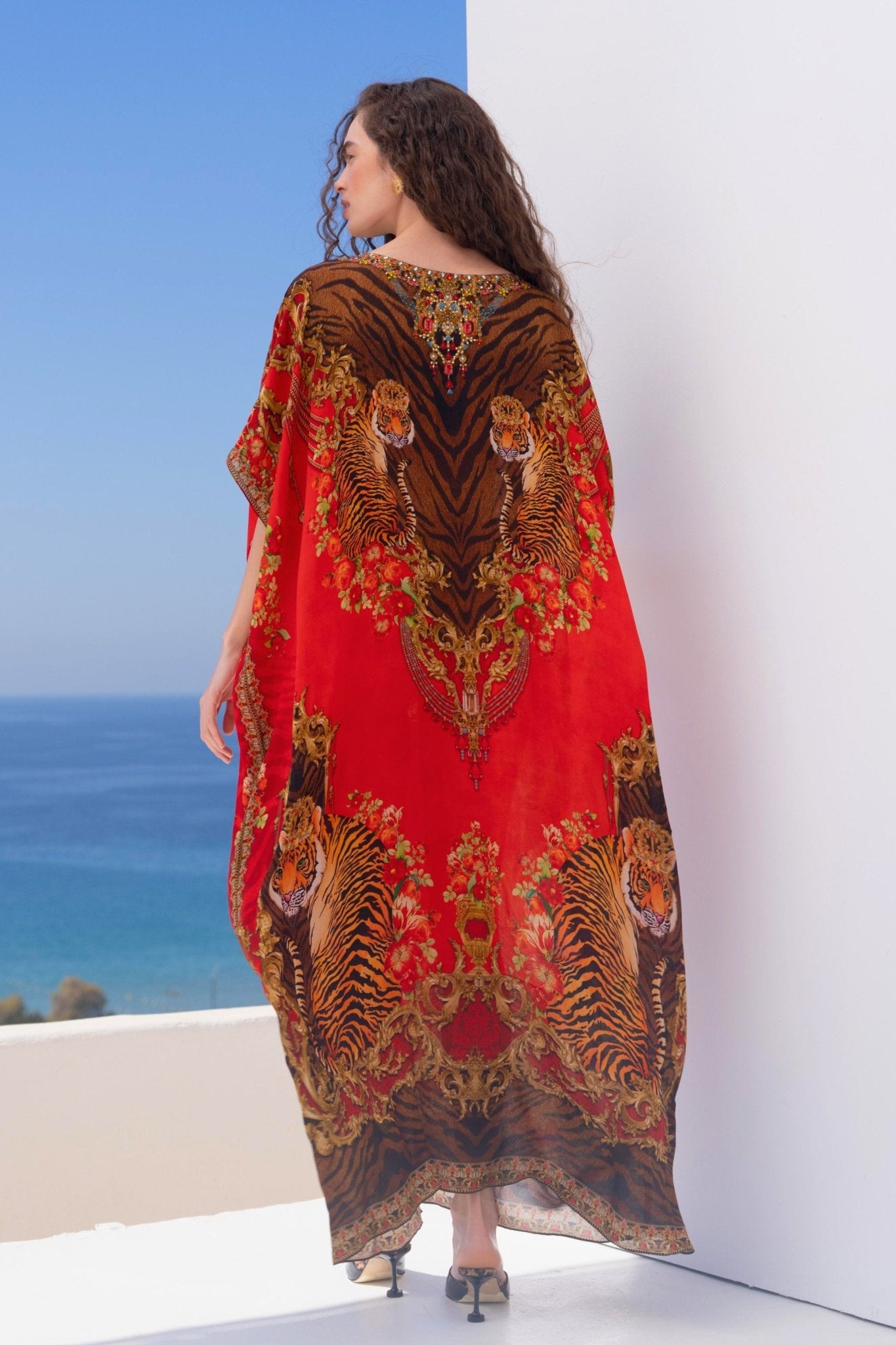 TALE OF THE TIGRESS ROUND NECK LONG KAFTAN - Czarina